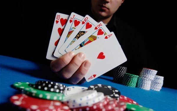 777 Slots کیسینو میں بکراٹکھیلیں